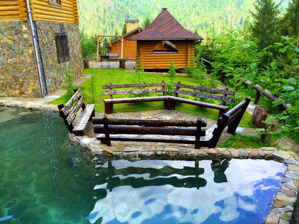 Villa Alpiyka Slavske Exteriör bild