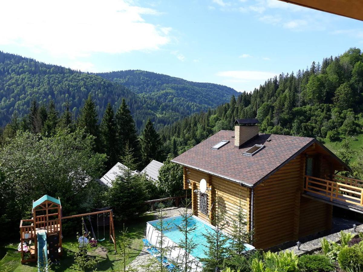 Villa Alpiyka Slavske Exteriör bild
